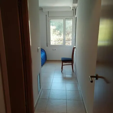 Luminoso Y Amplio Con Piscina Llanca